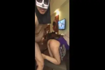 Cewek SMA Cantik Pertama Kali Cobain Ngentot Pantat