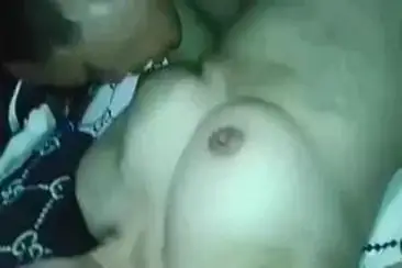 Mama Sudah Basah Pa Bantal Hitam Saksinya