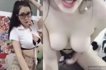 Vy payudara besar masturbasi di ekstrim langsung